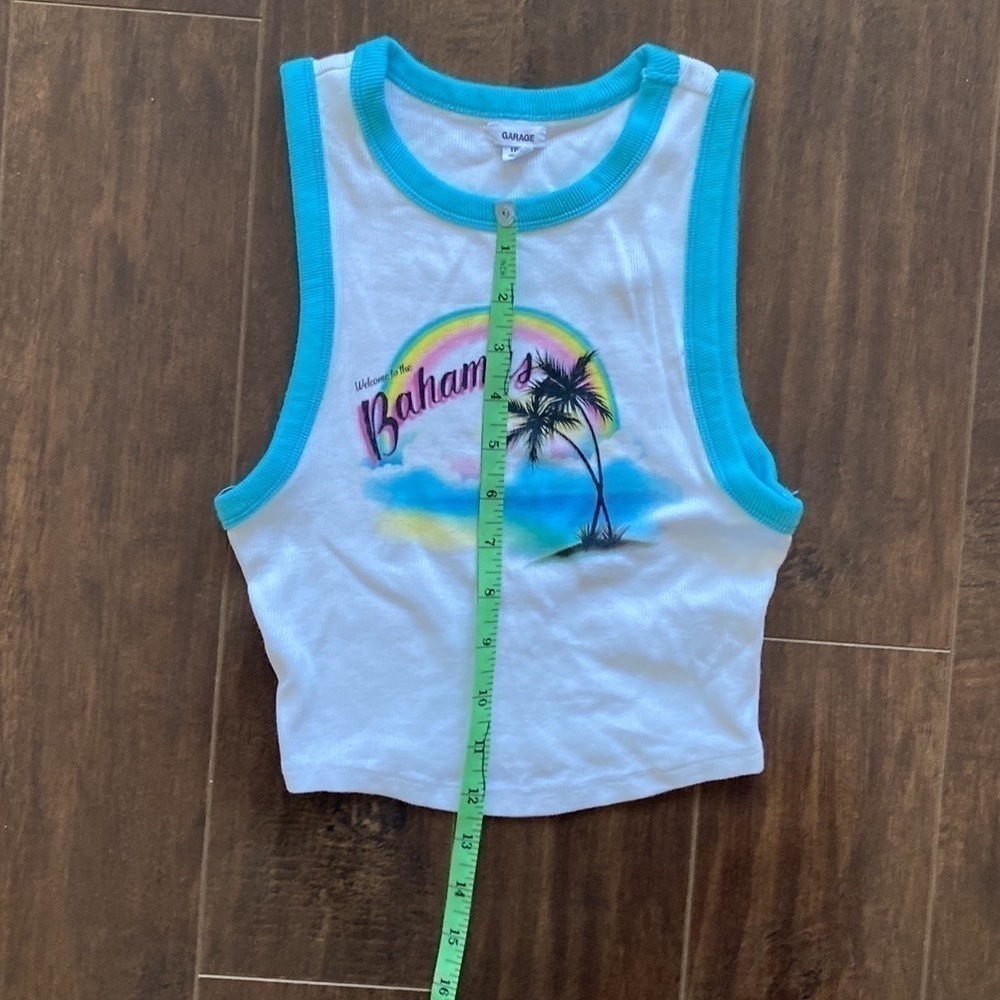 2/$10 Garage White Bahamas Graphic Cropped Tank XS - Picture 9 of 9